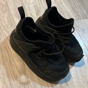 Toddler puma shoes size 6